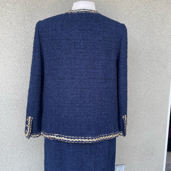 Neiman Marcus 1970s Abe Schrader boucle skirt suit - Picture 7 of 10